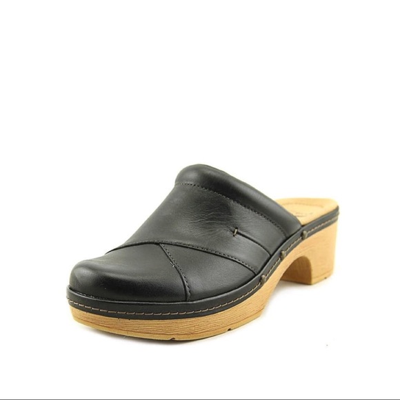 clarks shoes black leather